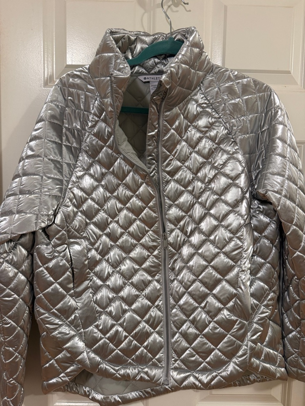 Athleta Featherweight Metallic Silver Quilted Jacket new without tags